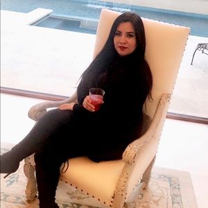 Meet your Posher, Reyna